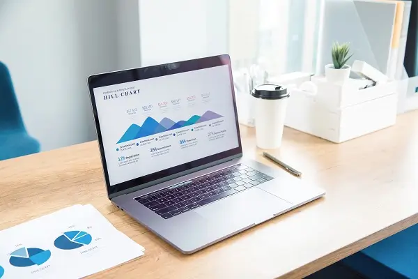 砌墙的意思和含义