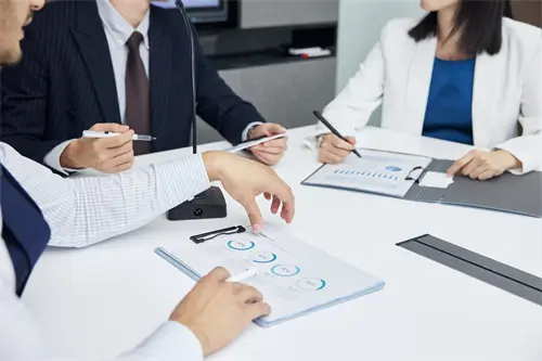 自律的寓意和含义